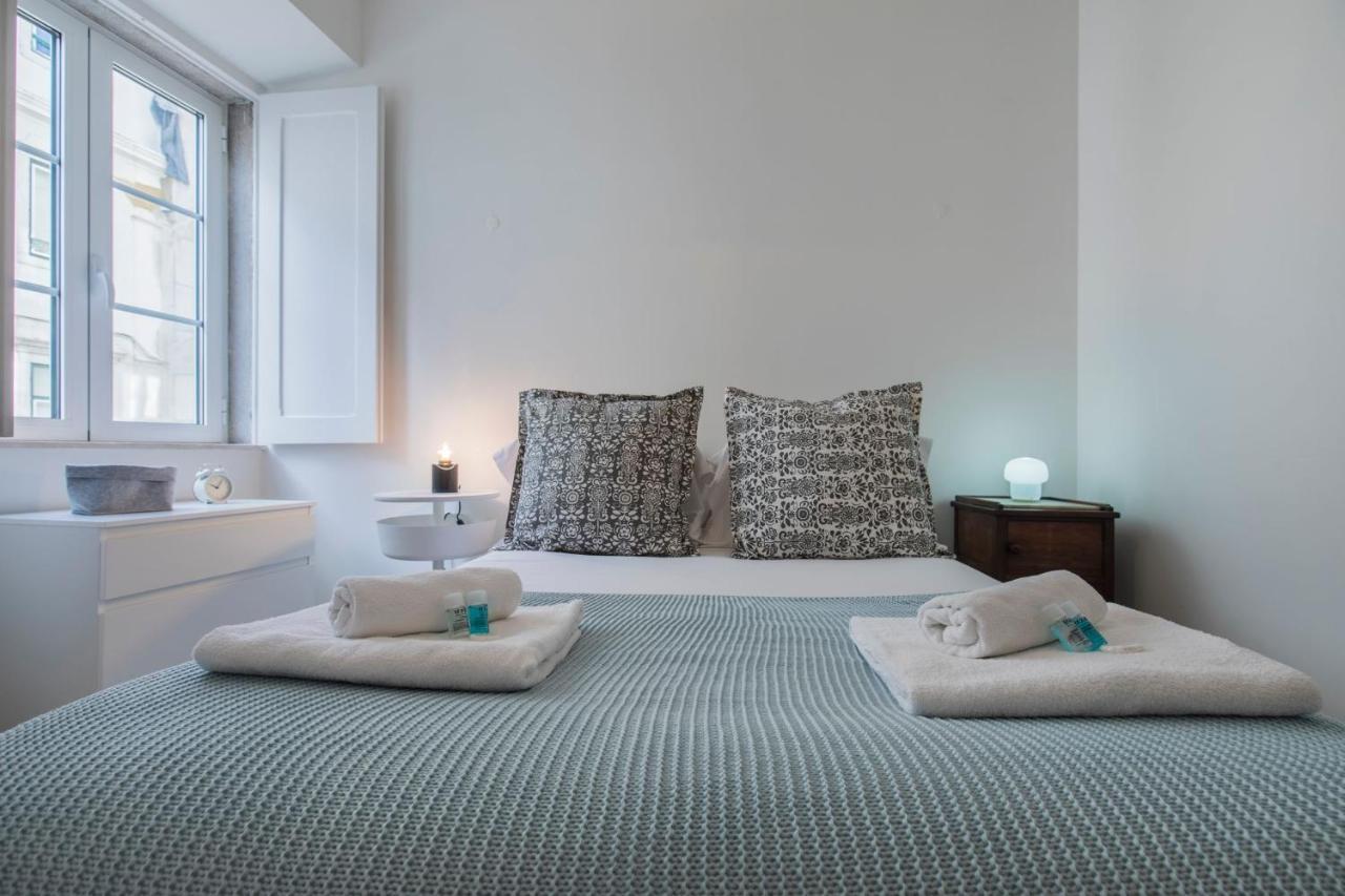 Lovelystay - Peaceful Central Apartment I Lisbon Bagian luar foto
