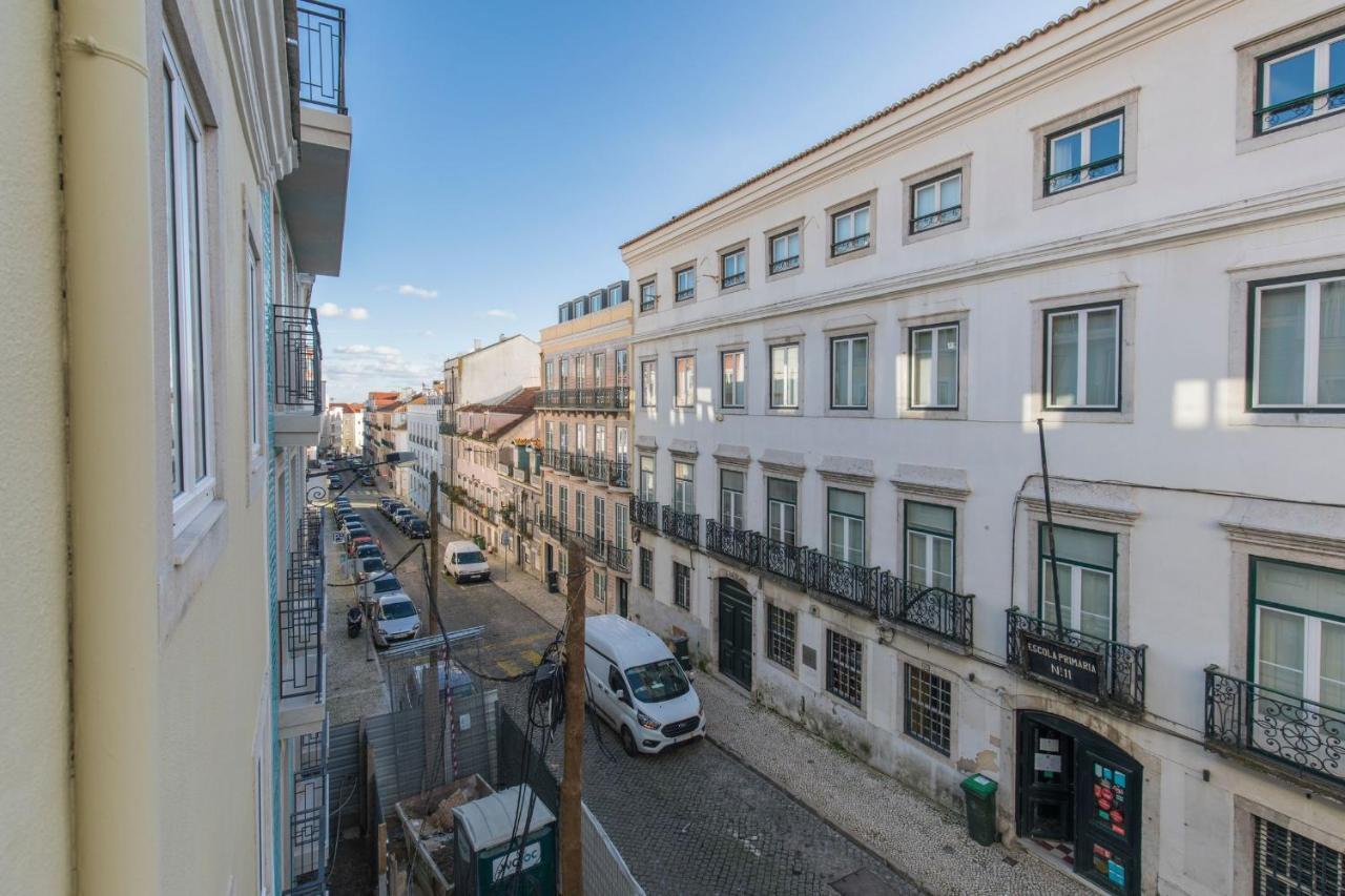 Lovelystay - Peaceful Central Apartment I Lisbon Bagian luar foto