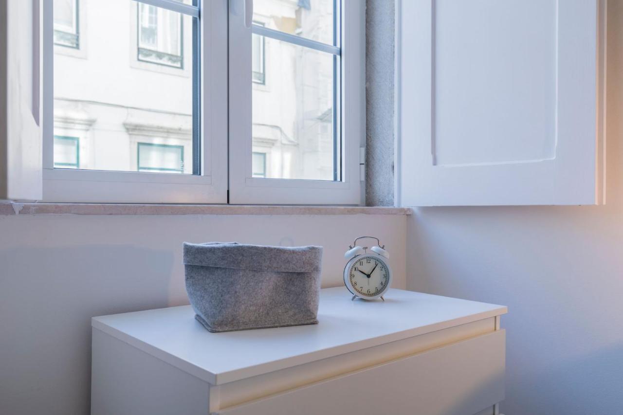 Lovelystay - Peaceful Central Apartment I Lisbon Bagian luar foto