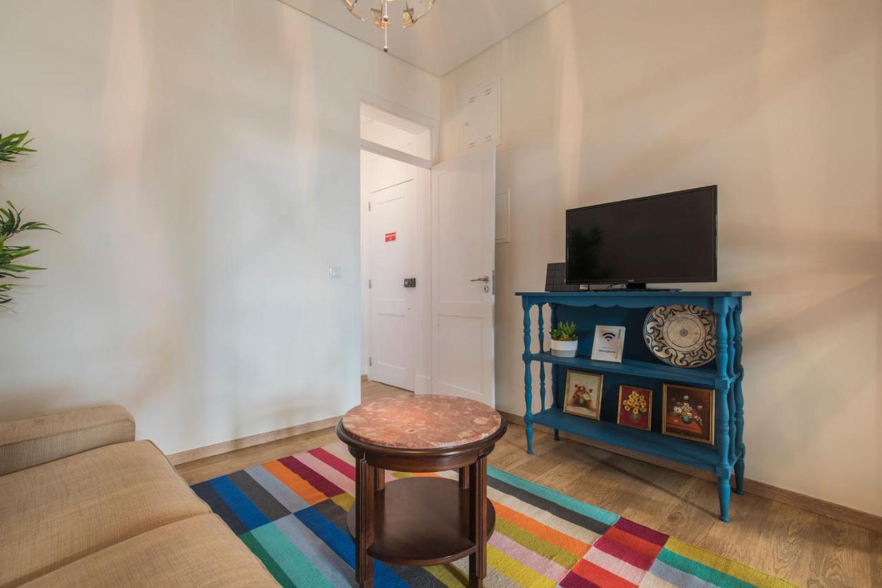 Lovelystay - Peaceful Central Apartment I Lisbon Bagian luar foto