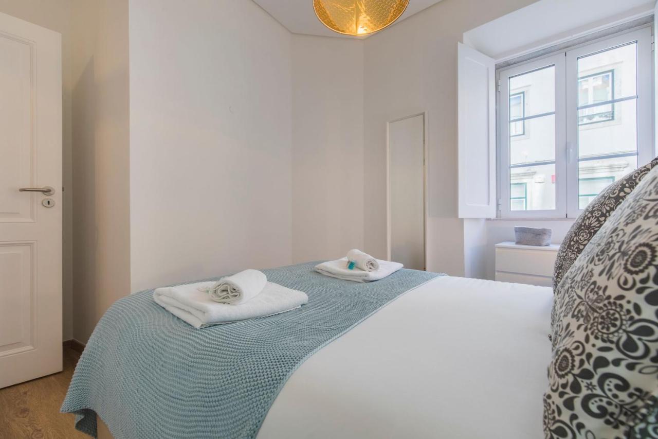 Lovelystay - Peaceful Central Apartment I Lisbon Bagian luar foto