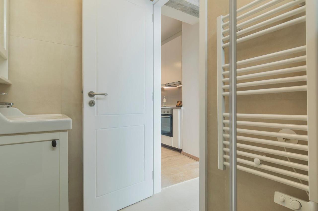 Lovelystay - Peaceful Central Apartment I Lisbon Bagian luar foto