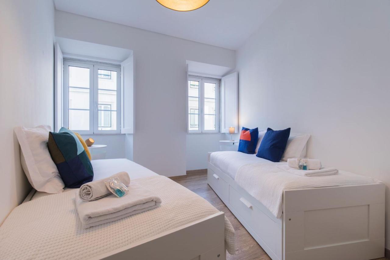 Lovelystay - Peaceful Central Apartment I Lisbon Bagian luar foto