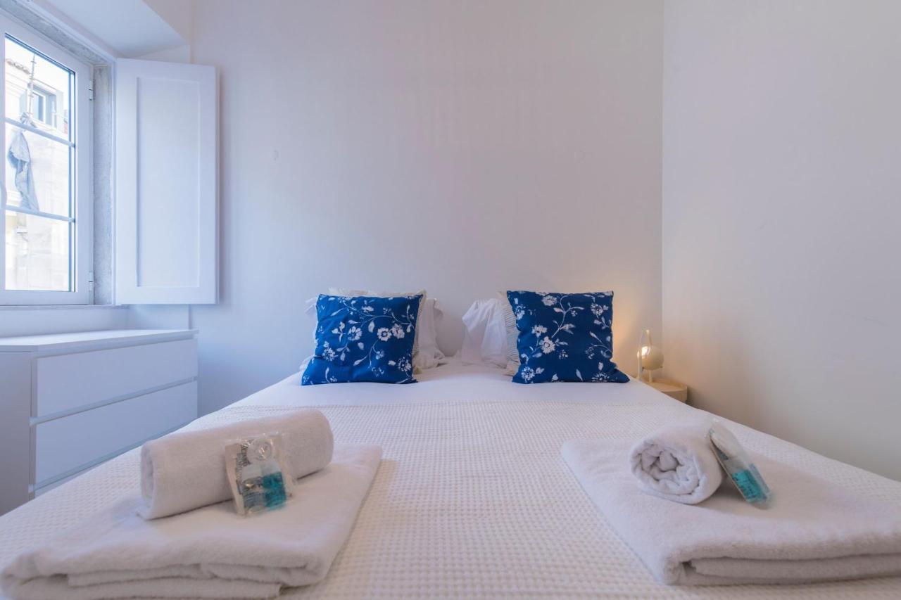 Lovelystay - Peaceful Central Apartment I Lisbon Bagian luar foto